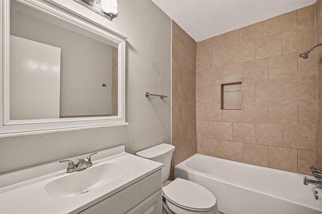 16451 Cavendish Drive, Houston, TX 77059