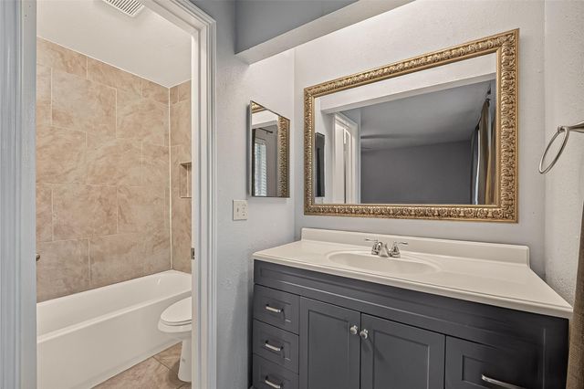 16451 Cavendish Drive, Houston, TX 77059