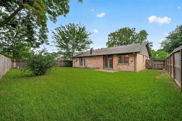 16451 Cavendish Drive, Houston, TX 77059