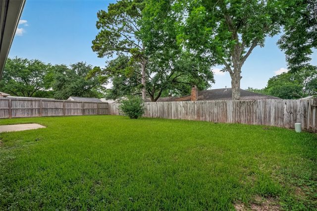 16451 Cavendish Drive, Houston, TX 77059