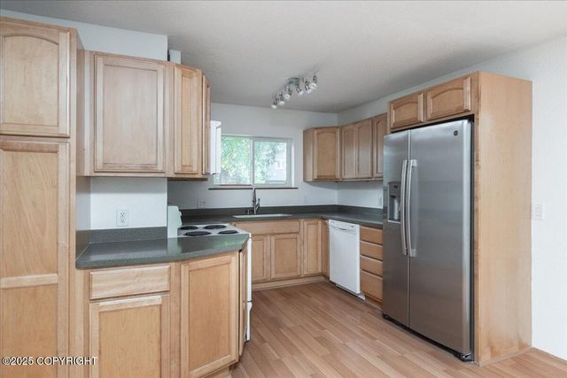 4932 Drake Street, Fairbanks, AK 99709