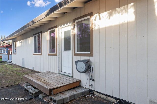 4932 Drake Street, Fairbanks, AK 99709