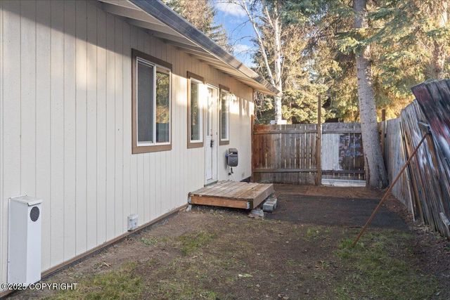 4932 Drake Street, Fairbanks, AK 99709