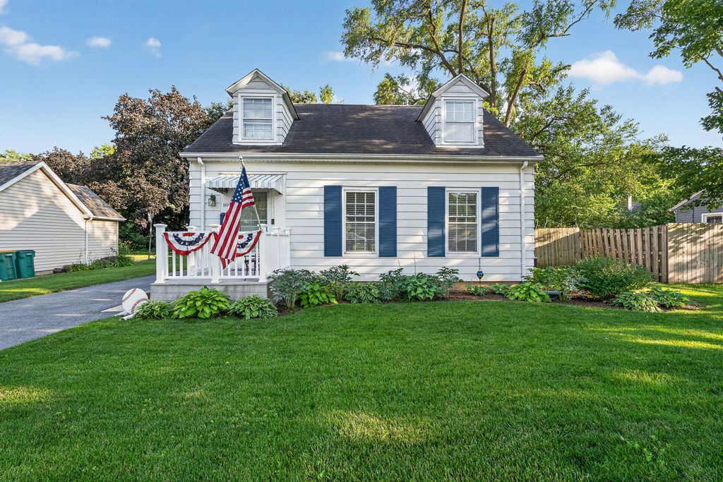 1618 Glenwood Avenue, Joliet, IL 60435