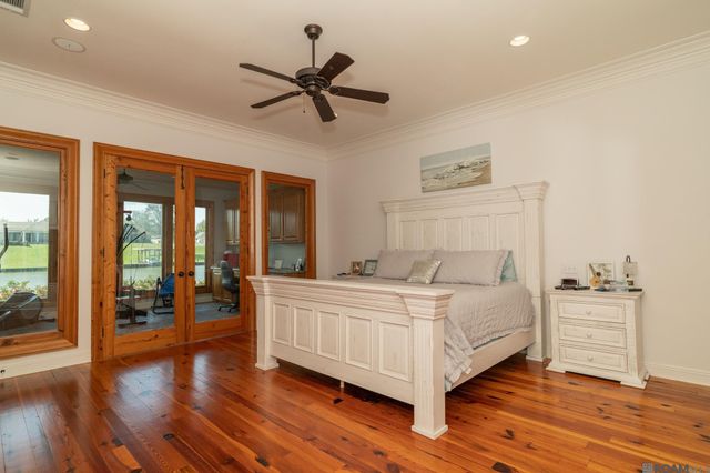 18228 Bayou Pierre Dr, Maurepas, LA 70449