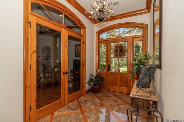 18228 Bayou Pierre Dr, Maurepas, LA 70449