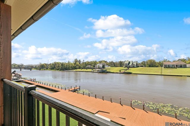 18228 Bayou Pierre Dr, Maurepas, LA 70449