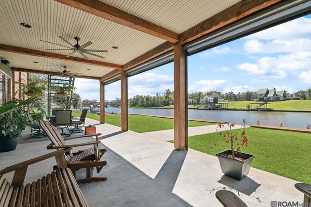 18228 Bayou Pierre Dr, Maurepas, LA 70449