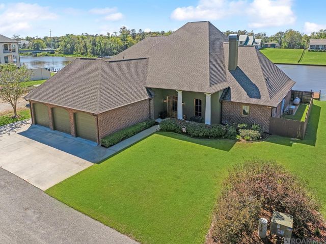 18228 Bayou Pierre Dr, Maurepas, LA 70449