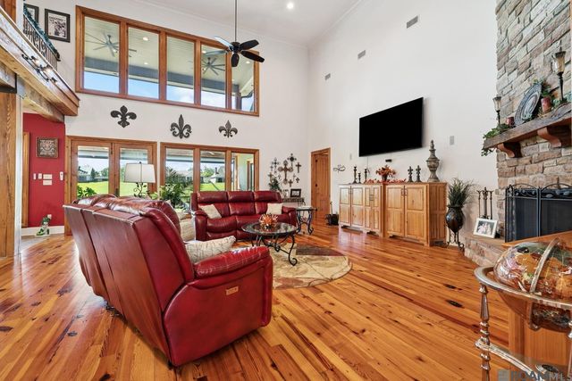 18228 Bayou Pierre Dr, Maurepas, LA 70449