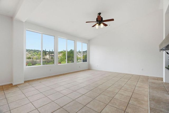 23322 Nuevo Mundo Drive, Ramona, CA 92065