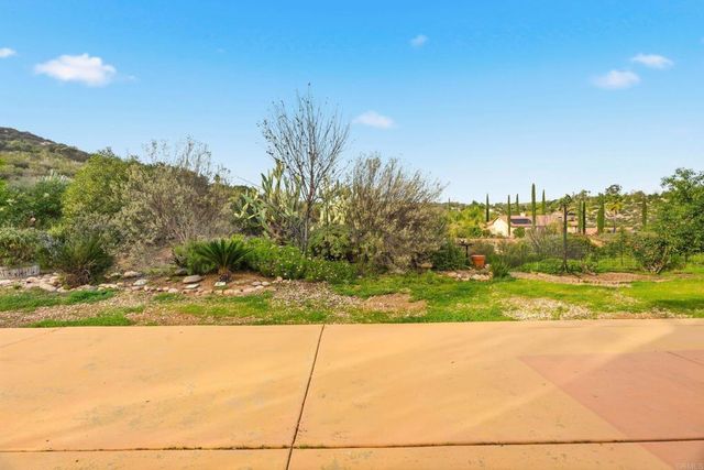 23322 Nuevo Mundo Drive, Ramona, CA 92065