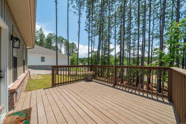 333 Maderas Drive, Hot Springs Village, AR 71909