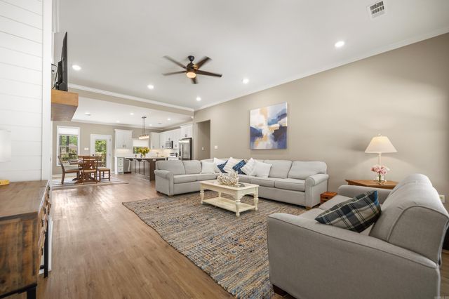 333 Maderas Drive, Hot Springs Village, AR 71909
