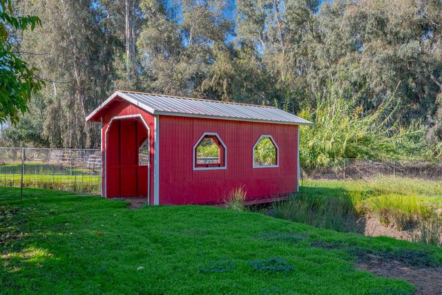 4263 N Gurr Rd, Atwater, CA 95301