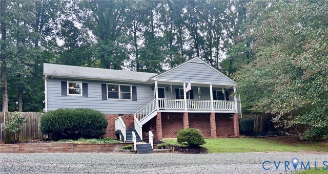 2109 Autumn Oaks Ln, Powhatan, VA 23139