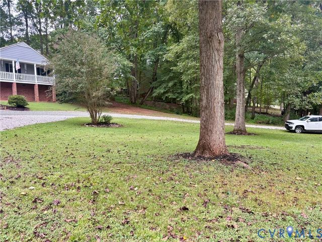 2109 Autumn Oaks Ln, Powhatan, VA 23139