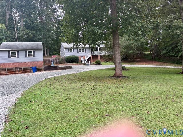 2109 Autumn Oaks Ln, Powhatan, VA 23139
