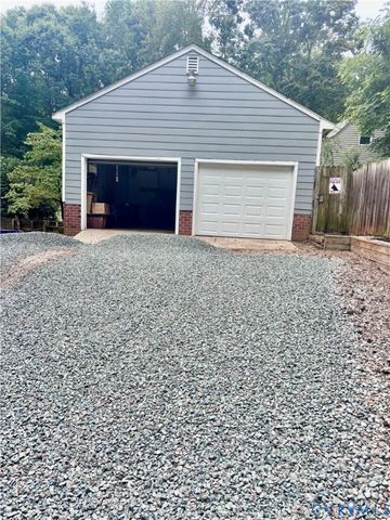 2109 Autumn Oaks Ln, Powhatan, VA 23139