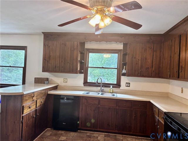 2109 Autumn Oaks Ln, Powhatan, VA 23139