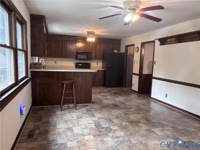 2109 Autumn Oaks Ln, Powhatan, VA 23139