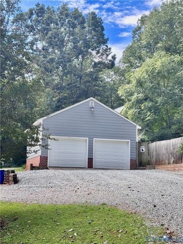 2109 Autumn Oaks Ln, Powhatan, VA 23139