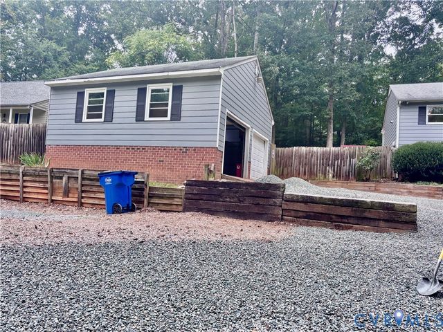 2109 Autumn Oaks Ln, Powhatan, VA 23139