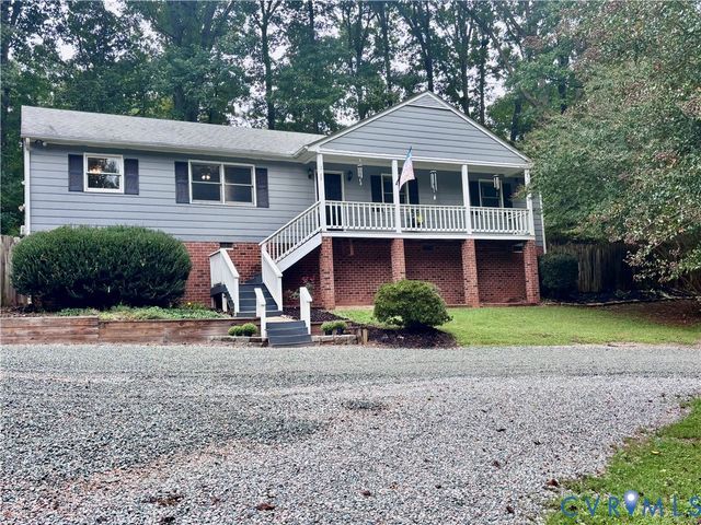 2109 Autumn Oaks Ln, Powhatan, VA 23139