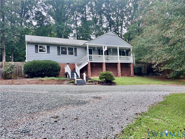 2109 Autumn Oaks Ln, Powhatan, VA 23139