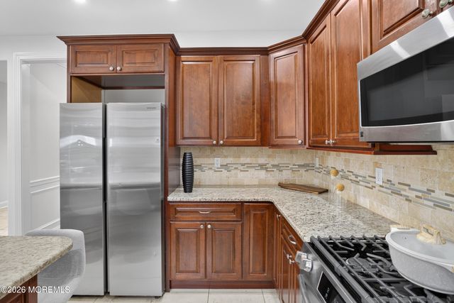 893 Lakehurst Avenue, Jackson, NJ 08527