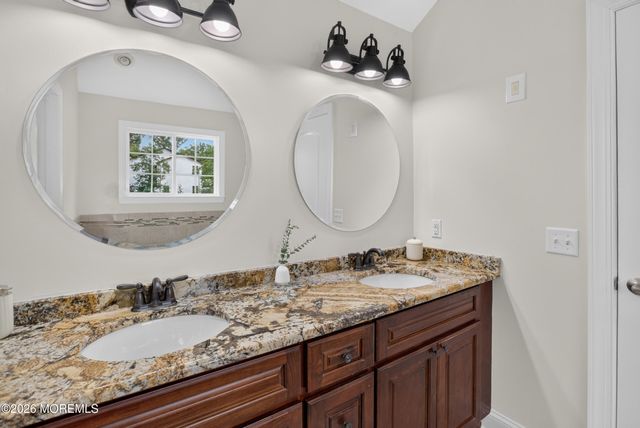 893 Lakehurst Avenue, Jackson, NJ 08527