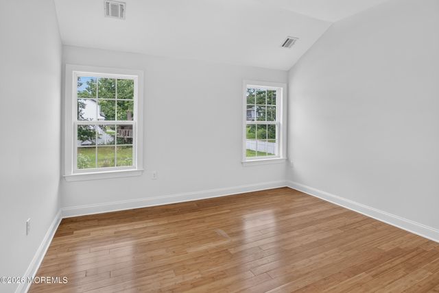 893 Lakehurst Avenue, Jackson, NJ 08527