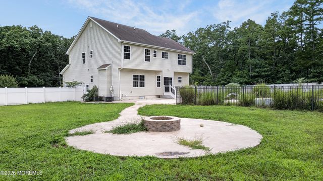 893 Lakehurst Avenue, Jackson, NJ 08527