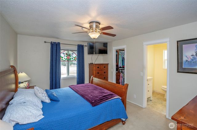 28705 14th Avenue S, Federal Way, WA 98003