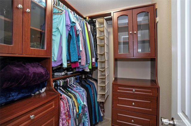 28705 14th Avenue S, Federal Way, WA 98003