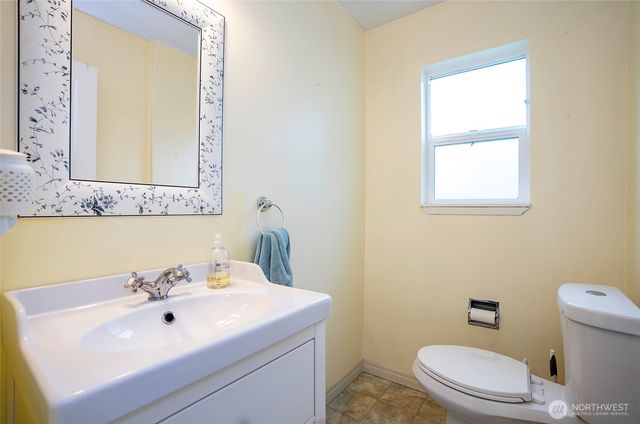 28705 14th Avenue S, Federal Way, WA 98003