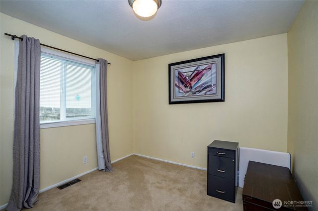 28705 14th Avenue S, Federal Way, WA 98003
