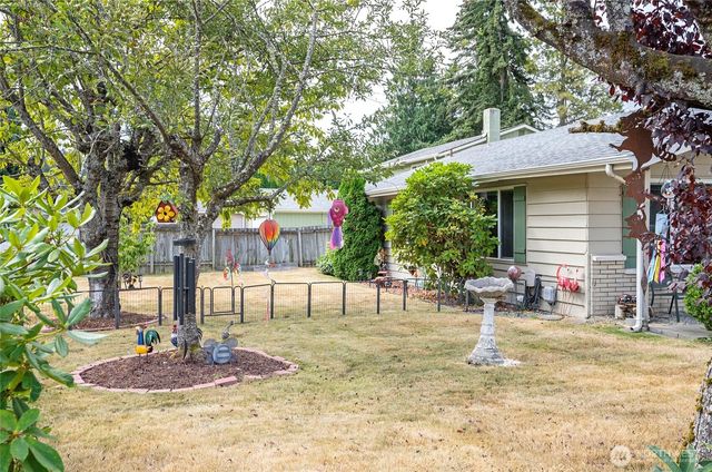 28705 14th Avenue S, Federal Way, WA 98003