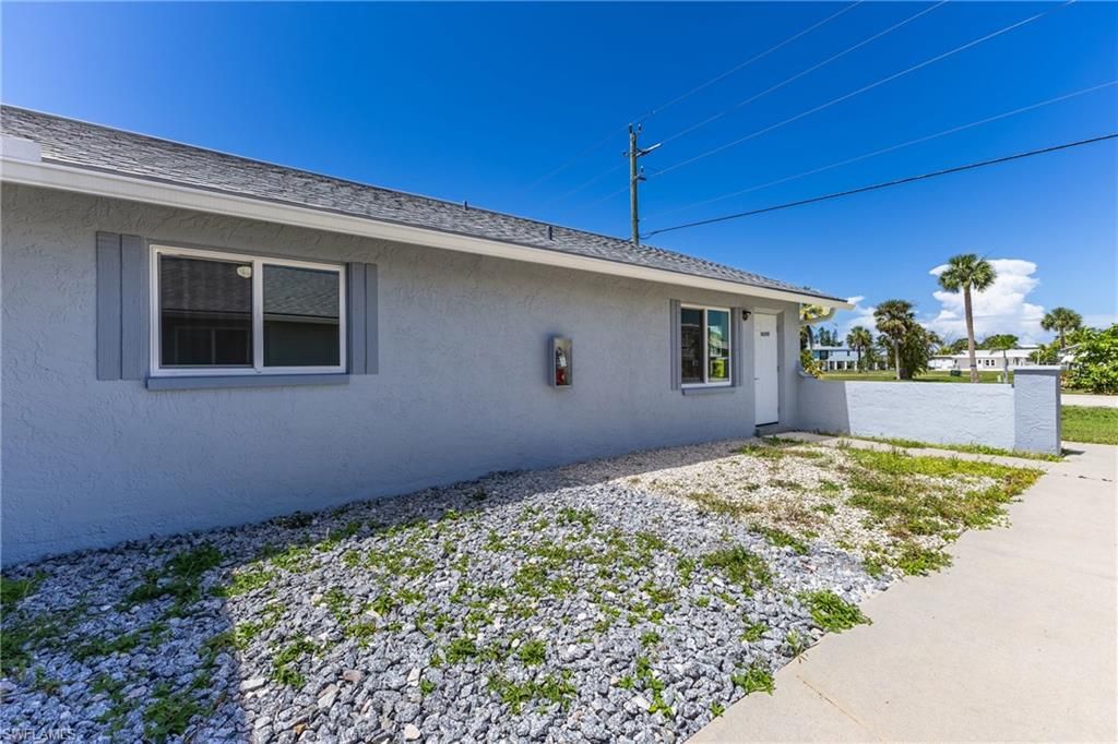 16593 Davis RD, FORT MYERS, FL 33908 — photo 4