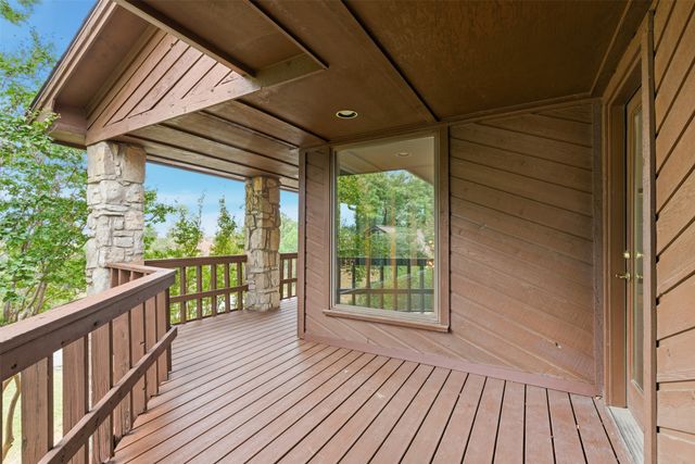 317 Chandler Lake Court, Fort Worth, TX 76103