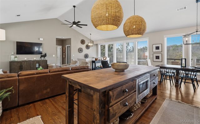 402 Cliffside Drive, Titus, AL 36080