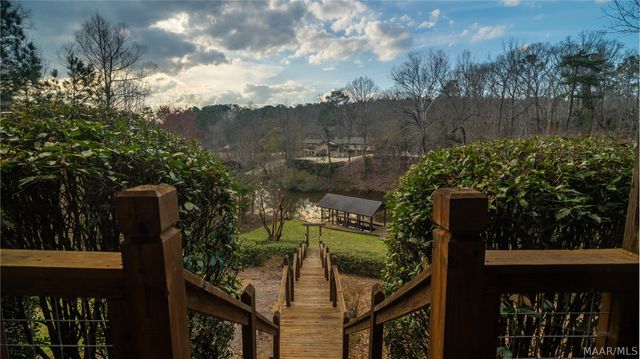 402 Cliffside Drive, Titus, AL 36080