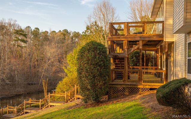 402 Cliffside Drive, Titus, AL 36080
