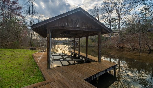 402 Cliffside Drive, Titus, AL 36080