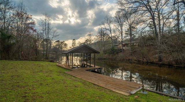 402 Cliffside Drive, Titus, AL 36080