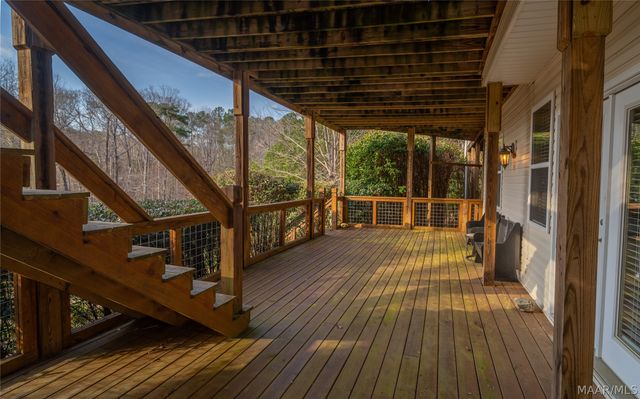 402 Cliffside Drive, Titus, AL 36080