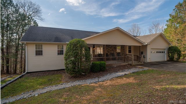 402 Cliffside Drive, Titus, AL 36080