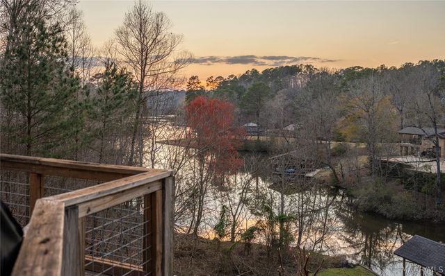 402 Cliffside Drive, Titus, AL 36080