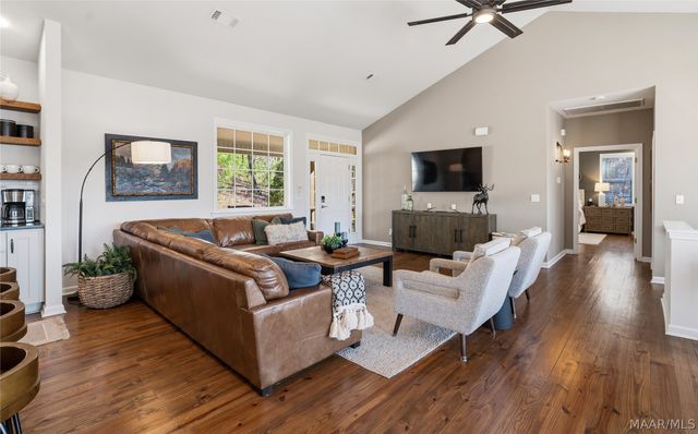 402 Cliffside Drive, Titus, AL 36080