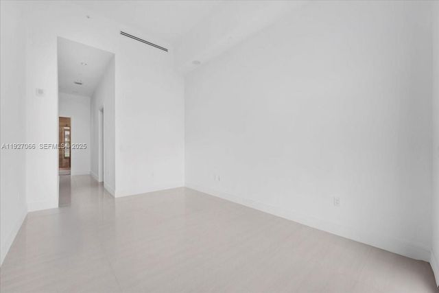 3250 NE 188th St 103, Aventura, FL 33180